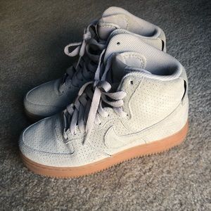 Nike air force high top sneaker Size 8